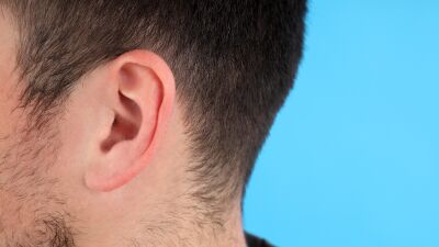 違法ドラッグでハイになって…？ イスラエル・ハイファナのナイトクラブで、36歳の女性がバウンサーを襲撃、耳の一部を食いちぎり逮捕…食いちぎられた耳は発見されず