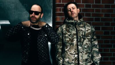 ドラムンベース/UKベースの代表格Chase＆Status (チェイス・アンド・ステイタス) 、「007」シリーズの新作ゲーム『007: First Light』に出演決定