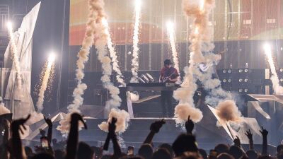 ILLENIUM (イレニアム)、一夜限りの超特別単独公演を米コロラド州デンバー「レッドロックス」にて2024年5月14日に開催決定