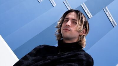 Porter Robinson (ポーター・ロビンソン) 、米・ロサンゼルスの新ベニューのグランドオープニングイベントの一環で、3夜連続・3つの異なるセットでの公演を開催