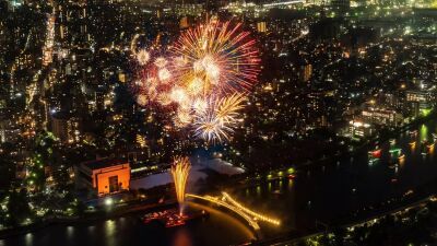 「隅田川花火大会」4年ぶりに開催！ 約900名限定で花火を眼下に観覧できる「隅田川花火大会特別営業」も実施