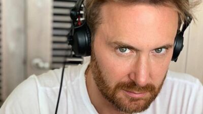 「えっ、CGじゃないの!? 」まるでSF映画の風景…David Guetta（デビット・ゲッタ）、ユニセフとタッグを組み4度目の開催となるチャリティー・ライブ配信イベントをドバイから配信！