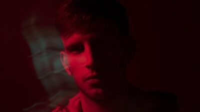 Illenium（イレニアム）が7月3日開催予定の公演「TRILOGY」について、とあるファンが他のファンに脅迫メッセージを送る事件が勃発、Twtterにて騒動に