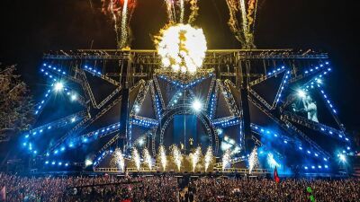 先週末開催の「ULTRA マイアミ 2024」初日は悪天候で途中でキャンセルに……!! 2日目、3日目は通常開催され大成功を収める