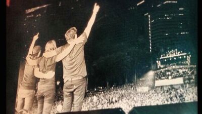 【SWEDISH HOUSE MAFIA】Facobook のカバー写真の更新で１時間で約2万5千件以上のリアクション