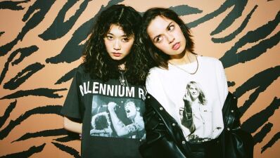 X-girl × Charles Peterson コラボグッズ本日発売！ Nirvanaのカート・コバーンやBlack Flag、80年代ライブ会場のモッシュシーンのTシャツやスウェットなど