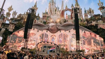 2025年10月10日～12日ブラジル開催のフェス『Tomorrowland Brasil 2025』のテーマは2016年のテーマの続編「LIFE」になることを発表
