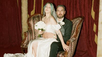 結婚おめでとう！2023年にフィルム・ディレクターTi Westと婚約を発表していたAlison Wonderland (アリソン・ワンダーランド) 、ハロウィンに米・ラスベガスで挙式