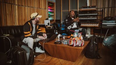 Alesso（アレッソ）、Ty Dolla $ign（タイ・ダラー・サイン）と複数のトラックでコラボか？ スタジオでの写真を公開