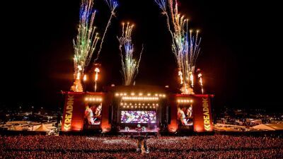 イギリス開催のビッグフェス「Reading & Leeds Festivals」の主催者が、2021年のフェス開催時に来場者全員に新型コロナウイルス感染テストを行うプランを発表