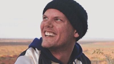 故 Avicii (アヴィーチー) の新作ドキュメンタリー『Avicii - I'm Tim』フィルム・フェスティバルにて初上映、最後に書かれた日記の文章が明らかに
