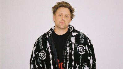 「俺のやり方は音楽を止めて怒鳴ることだぜ」ダブステップDJ/ProducerのKayzo（ケイゾー）、モッシュピットで男性が女性を突き飛ばしたのを音楽を止めて非難、女性たちにモッシュピットを解放