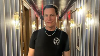 Tiësto (ティエスト) 、Dimitri Vega ＆ Like Mike (ディミトリ・ヴェガス ＆ ライク・マイク) がタッグを組みエミネムの名曲「Mockingbird」をリワーク！