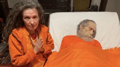 サイトランスの先駆者/トランス・グル Goa Gil (ゴア・ギル) がガンで死去、享年72歳。葬儀はヒンドゥー教の伝統的なマハ・サマーディー式でカリフォリルニアの墓地に埋葬