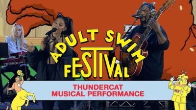 【映像あり】Ariana Grande（アリアナ・グランデ）、Thundercat（サンダーキャット）と猫耳を着けてAdult Swim Festivalにて共演！