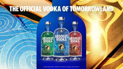 ベルギー開催フェス「Tomorrowland」が今年度もウォッカブランド「Absolut」とのコラボを継続、2026年度開催のメインステージデザインの一部が限定ボトルを通じて初公開