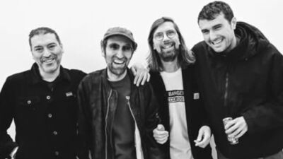 Daft Punk (ダフト・パンク) メンバーThomas Bangalter (トーマ・バンガルテル) がFred again.. (フレッド・アゲイン) とのサプライズB2Bをフランスで披露