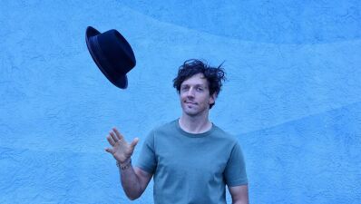 グラミー賞２度受賞、サーフ・ミュージックの代表格！Jason Mraz（ジェイソン・ムラーズ）、カリフォルニア/ソラーナ・ビーチの会場からレゲエバンドを率いたライブ配信を５月21日開催！