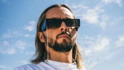 おもしろ貴公子Salvatore Ganacci（サルバトーレ・ガナッチ）がアニメキャラ＆ザビエルヘアの引きこもりアニオタに!? 新曲「Fight Dirty」公式MVは東京とアニメをフィーチャー