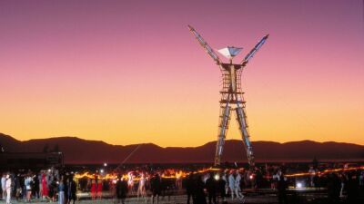 米ネバダ州の砂漠の奇祭フェス「Burning Man（バーニング・マン）」2021年開催キャンセルはアメリカ先住民へのコロナ感染拡大防止に貢献する一方、地元住民への経済的影響も