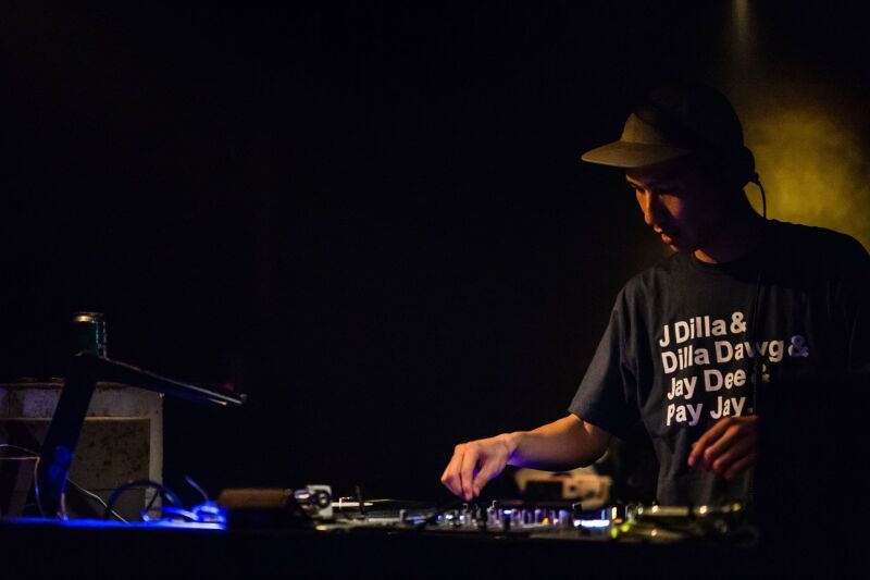 DJ QUESTA