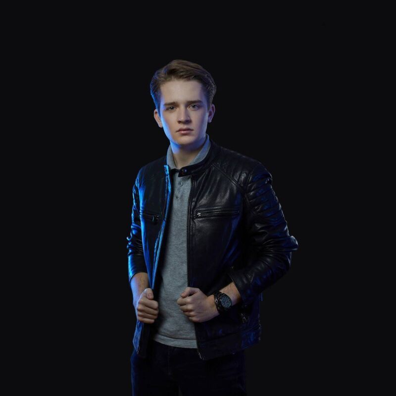 Ares Carter