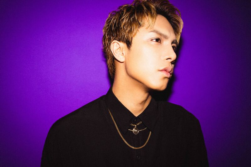 J（ジェイ）
