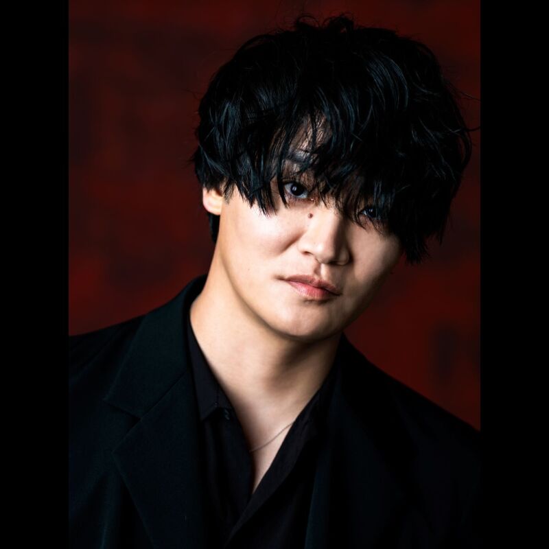 細谷佳正