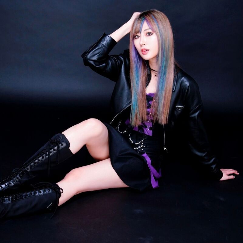 RINA MIRAI