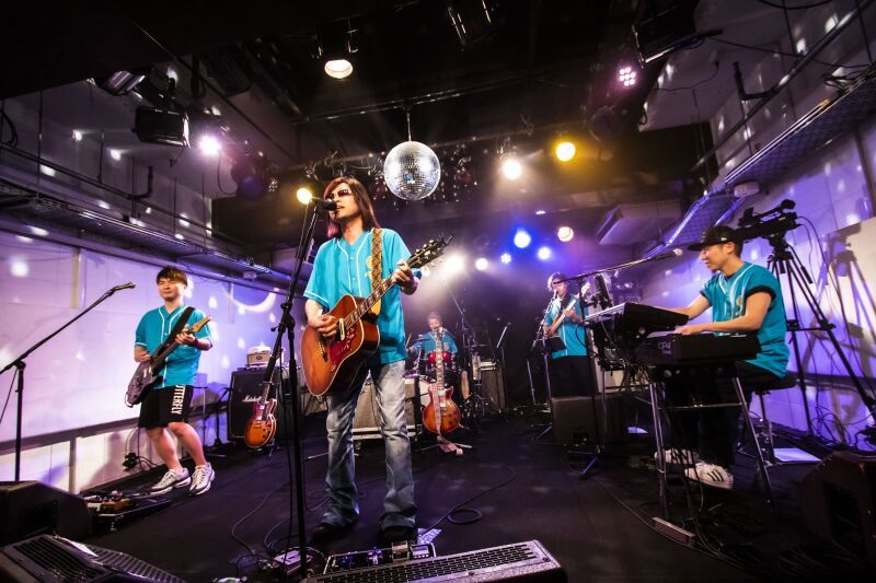 Singin' man's "The Bandwagon" 2024