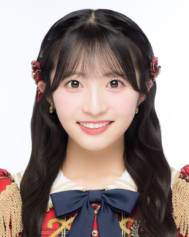 秋山由奈