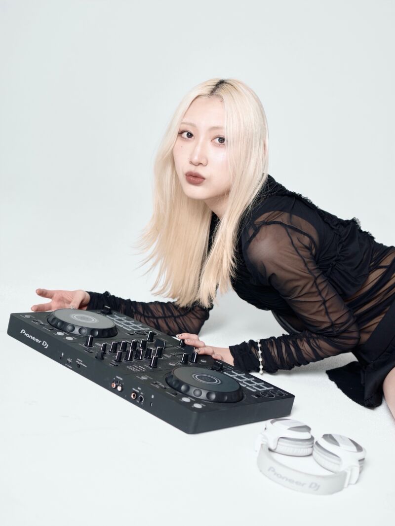 KOTONO SHIRAI