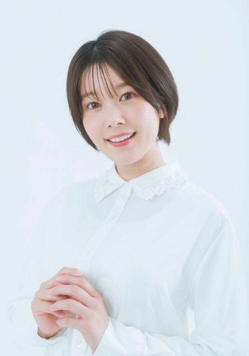 小坂井祐莉絵