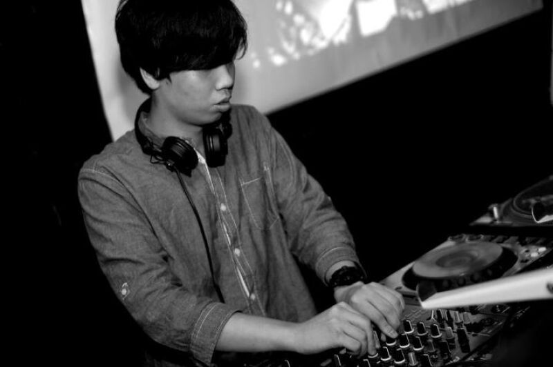 TAKAYUKi